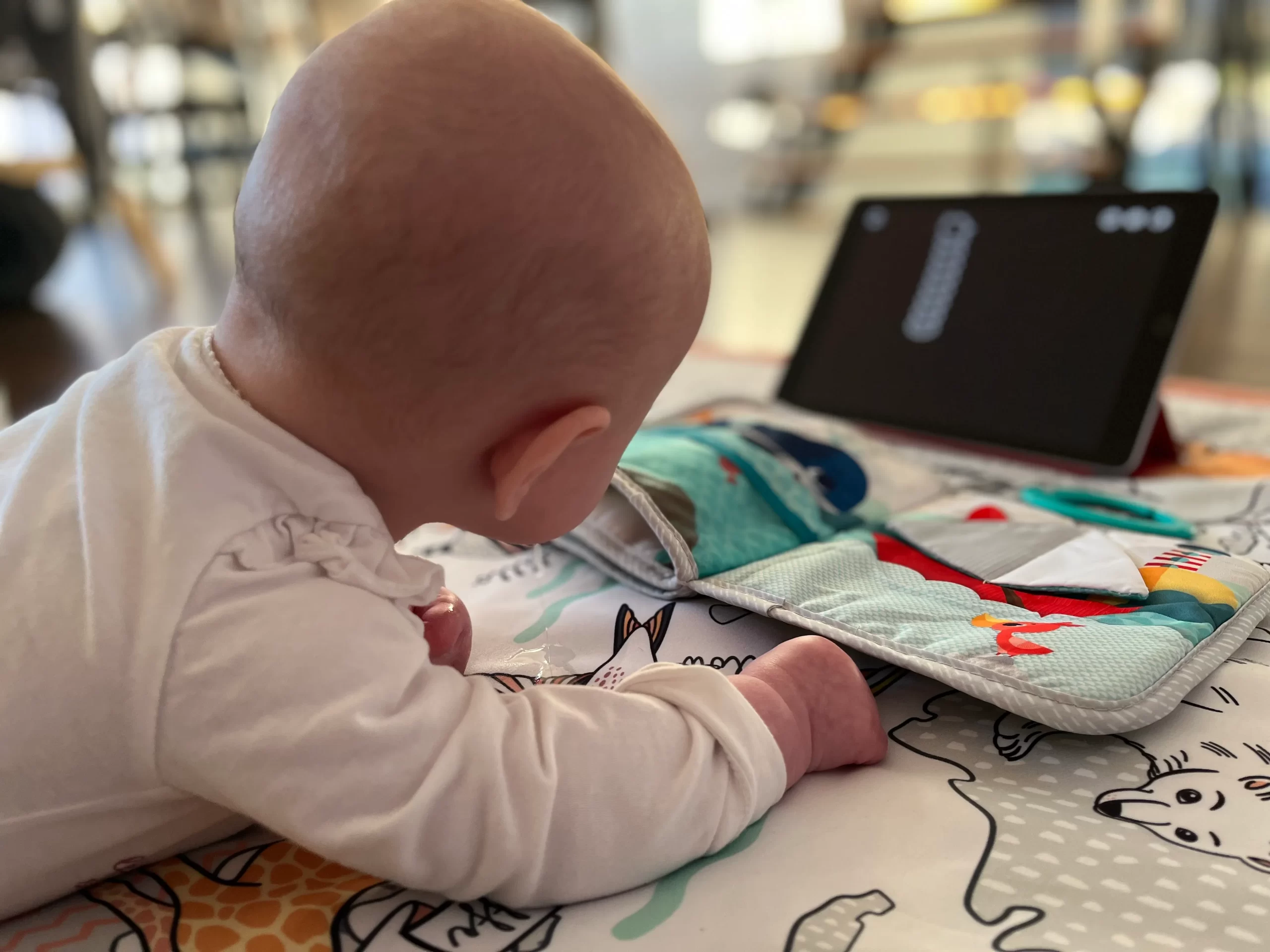 Trailer for our tummy time exercise app baby newt